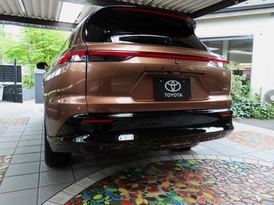 2025 Toyota CROWN ESTATE thumbnail 38