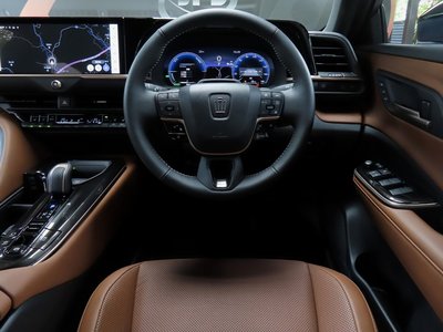 2025 Toyota CROWN ESTATE thumbnail 61