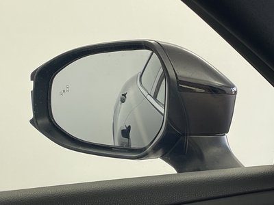 صورة 68 لـ 2023 Toyota CROWN CROSSOVER