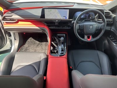 صورة 8 لـ 2024 Toyota CROWN SPORT