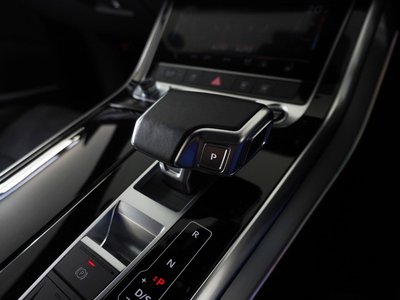 2024 AUDI Q8 photo 10