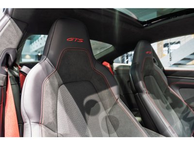 2026 Porsche 911 photo 13