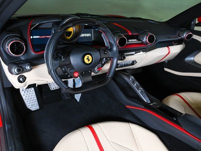 2020 Ferrari 812 SUPERFAST — фото 3