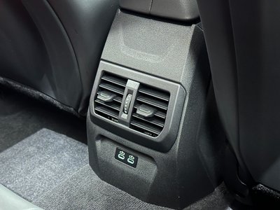 2025 BMW 1 SERIES thumbnail 42