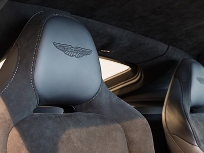 2026 Aston Martin VANTAGE photo 11