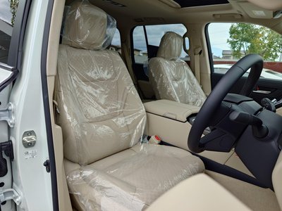 2025 Toyota LAND CRUISER 300 thumbnail 13