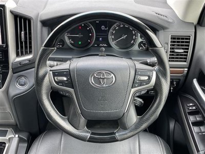 صورة مصغرة 8 لـ 2018 Toyota LAND CRUISER 200