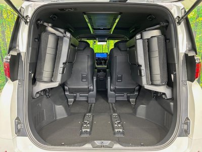 صورة 70 لـ 2024 Toyota ALPHARD