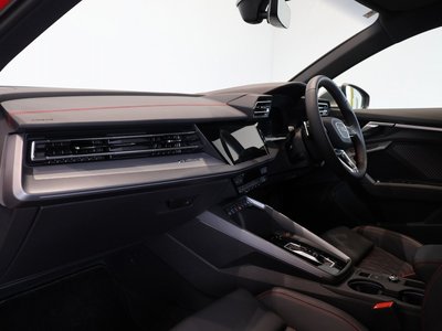صورة 30 لـ 2025 AUDI S3 SPORTBACK