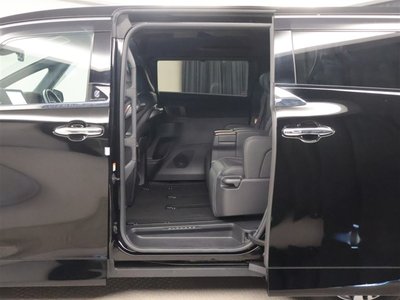صورة 29 لـ 2024 Toyota ALPHARD