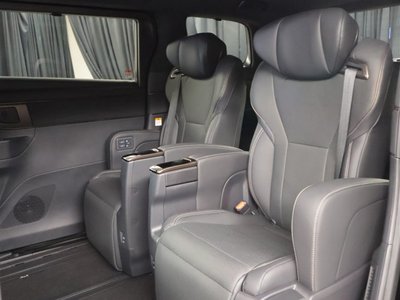 صورة 27 لـ 2024 Toyota ALPHARD