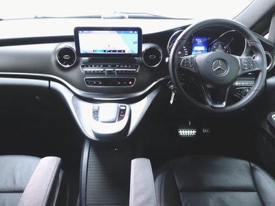 2021 Mercedes-BENZ V-CLASS photo 12