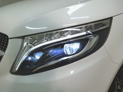 2021 Mercedes-BENZ V-CLASS photo 3