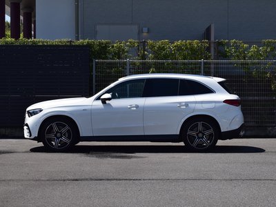 2025 Mercedes-BENZ GLC photo 10