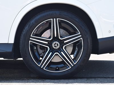 2025 Mercedes-BENZ GLC photo 15