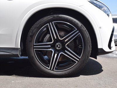 2025 Mercedes-BENZ GLC photo 16