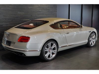 صورة 8 لـ 2016 Bentley CONTINENTAL