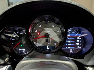صورة 22 لـ 2016 Porsche 718