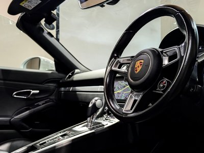 صورة 17 لـ 2016 Porsche 718