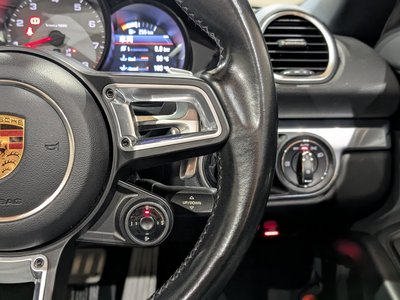 صورة 36 لـ 2016 Porsche 718