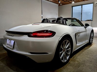 صورة 12 لـ 2016 Porsche 718
