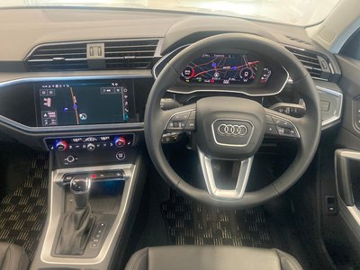 2025 AUDI Q3 photo 12