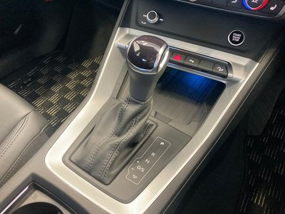 2025 AUDI Q3 photo 10