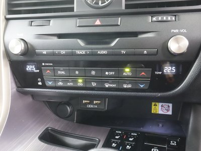 صورة 19 لـ 2021 Lexus RX