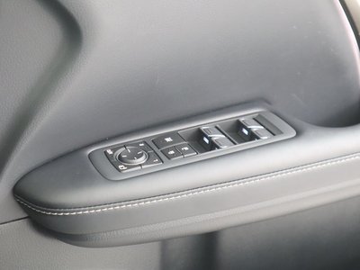 صورة 25 لـ 2021 Lexus RX