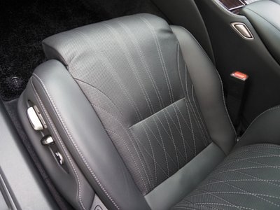 2021 Lexus LS thumbnail 23