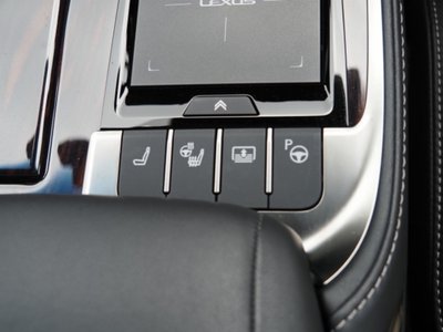 2021 Lexus LS thumbnail 47
