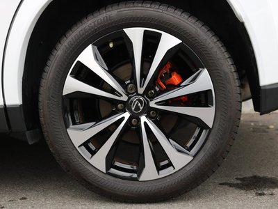 صورة 40 لـ 2023 Lexus UX