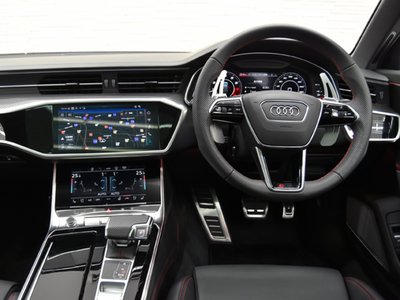 2025 AUDI RS6 AVANT 照片 12