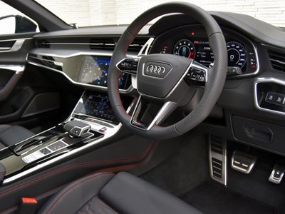 2025 AUDI RS6 AVANT — миниатюра 24