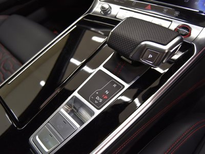 2025 AUDI RS6 AVANT 照片 15