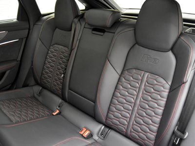 2025 AUDI RS6 AVANT 照片 14