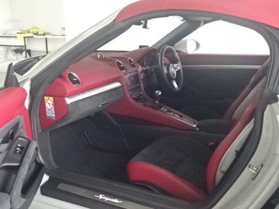 2020 Porsche 718 SPYDER 缩略图 21