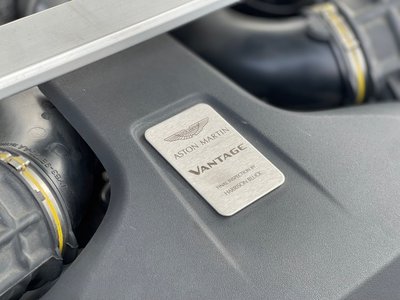 صورة مصغرة 14 لـ 2018 Aston Martin VANTAGE