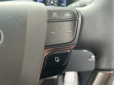 صورة 32 لـ 2023 Toyota VELLFIRE