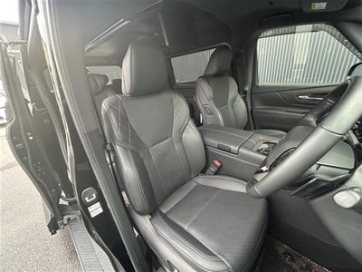 صورة 47 لـ 2023 Toyota VELLFIRE