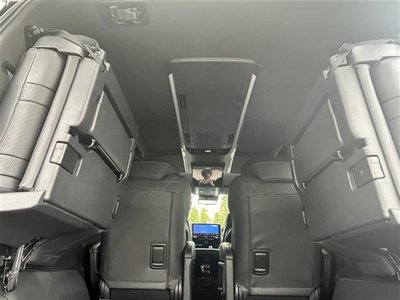 صورة 43 لـ 2023 Toyota VELLFIRE