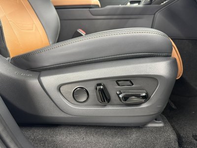 2025 Lexus GX — миниатюра 41