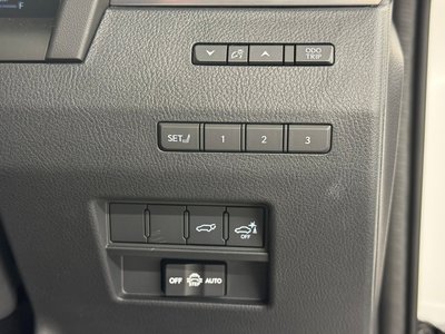 2025 Lexus GX — миниатюра 31