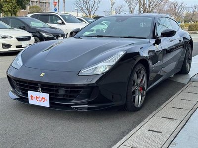 2019 Ferrari GTC4 LUSSO — фото 10