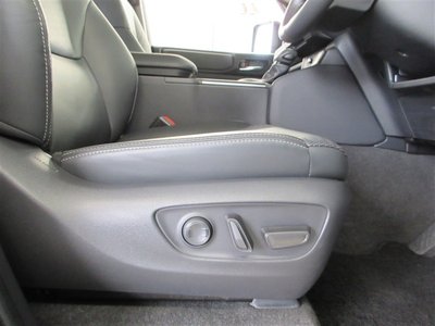 صورة مصغرة 38 لـ 2024 Toyota LAND CRUISER 250