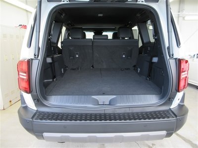 صورة مصغرة 23 لـ 2024 Toyota LAND CRUISER 250