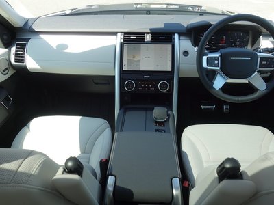 2025 LAND Rover DISCOVERY — фото 4