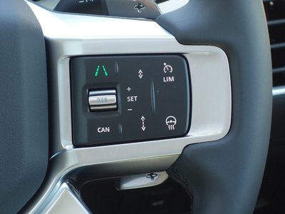 2025 LAND Rover DISCOVERY — фото 8