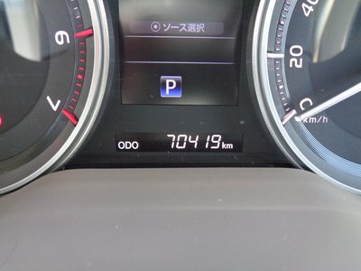 صورة 28 لـ 2018 Toyota LAND CRUISER 200