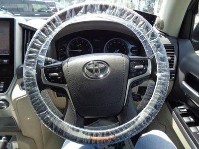 صورة 22 لـ 2018 Toyota LAND CRUISER 200